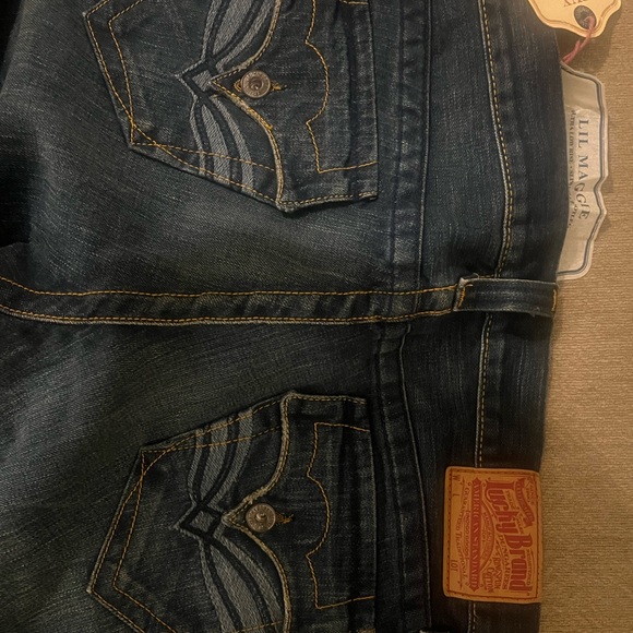 New with tags Lucky Brand lowrise flared jeans - Picture 6 of 7